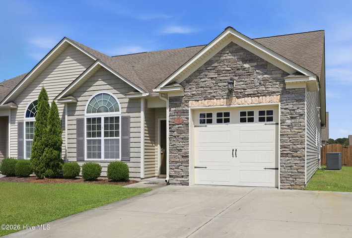 3504 Ellsworth Drive B, Greenville, NC 27834 — photo 2