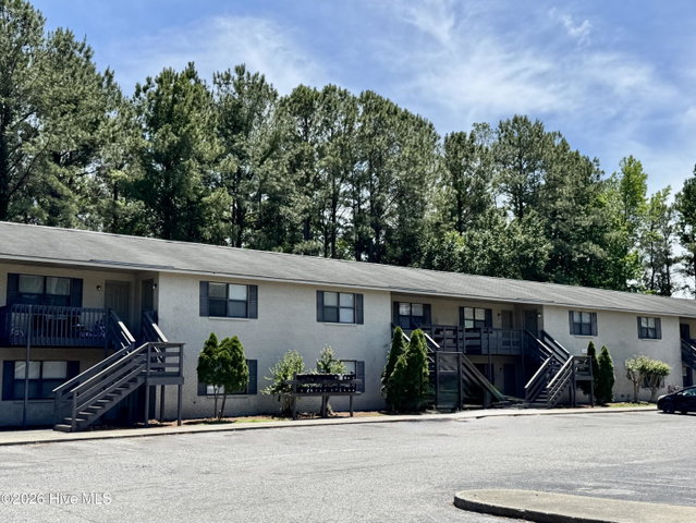 3215 Summer Place 22, Greenville, NC 27834