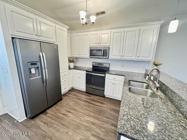 733 Seneca Court, Winterville, NC 28590 — photo 5