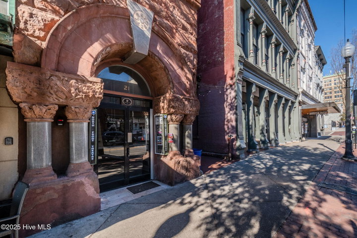 21 N Front Street Unit 3b3 image