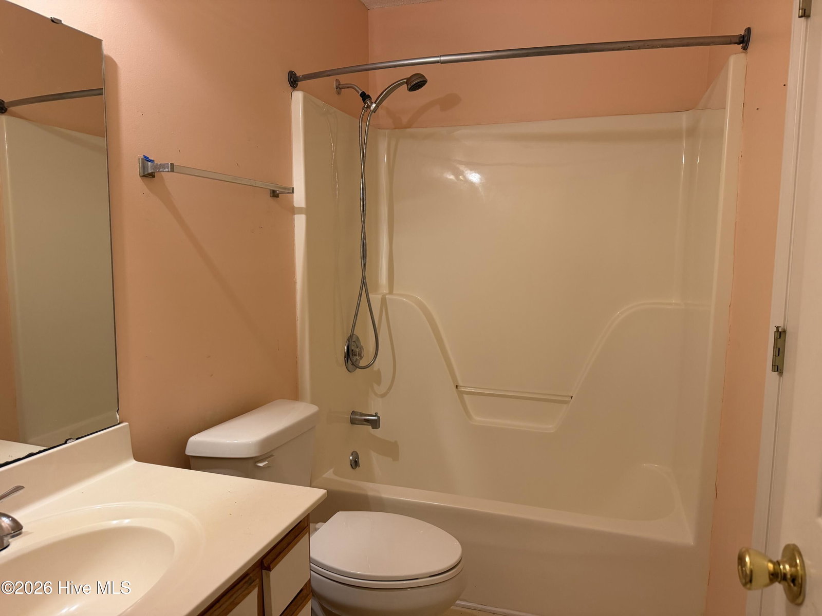 110 Breezewood Drive G, Greenville, NC 27858 — photo 5