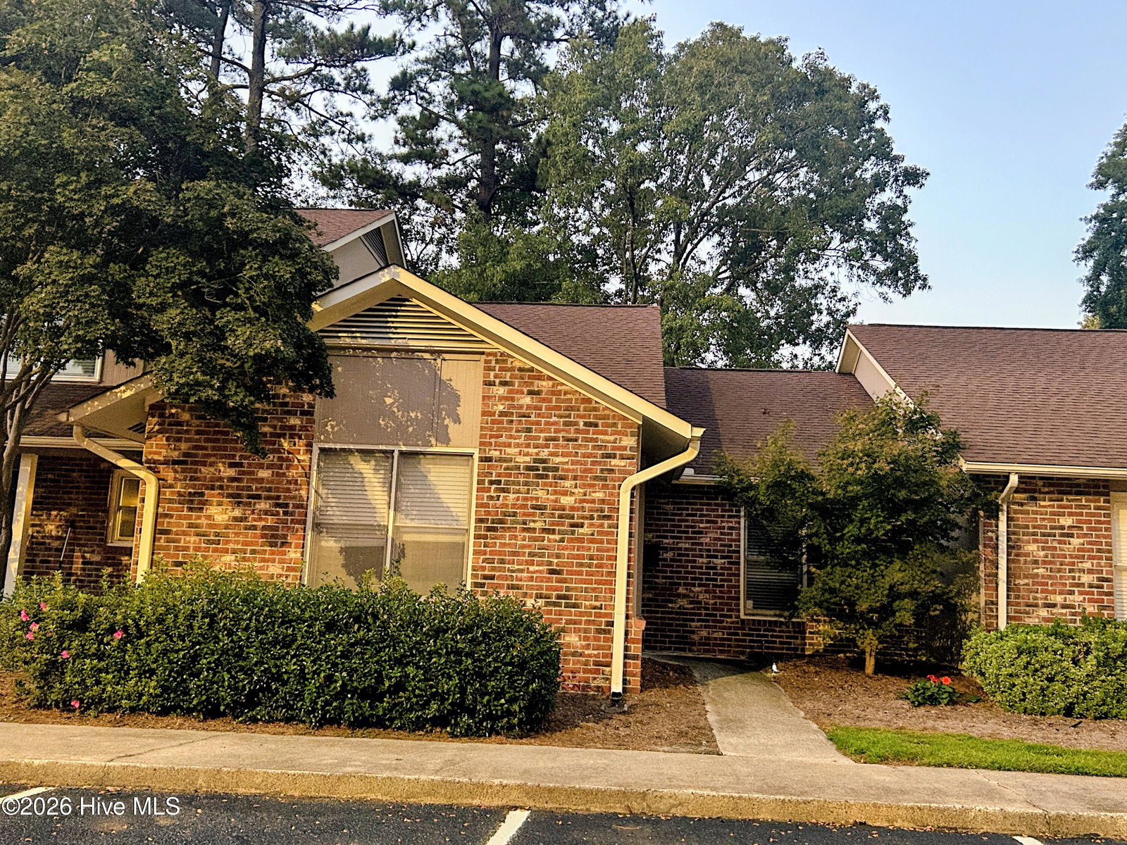 2005 Quail Ridge Road E, Greenville, NC 27858 — photo 2