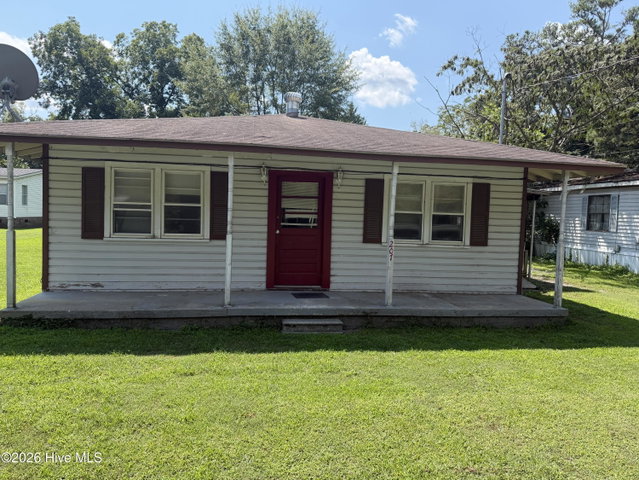207 S Plume Street, Roper, NC 27970