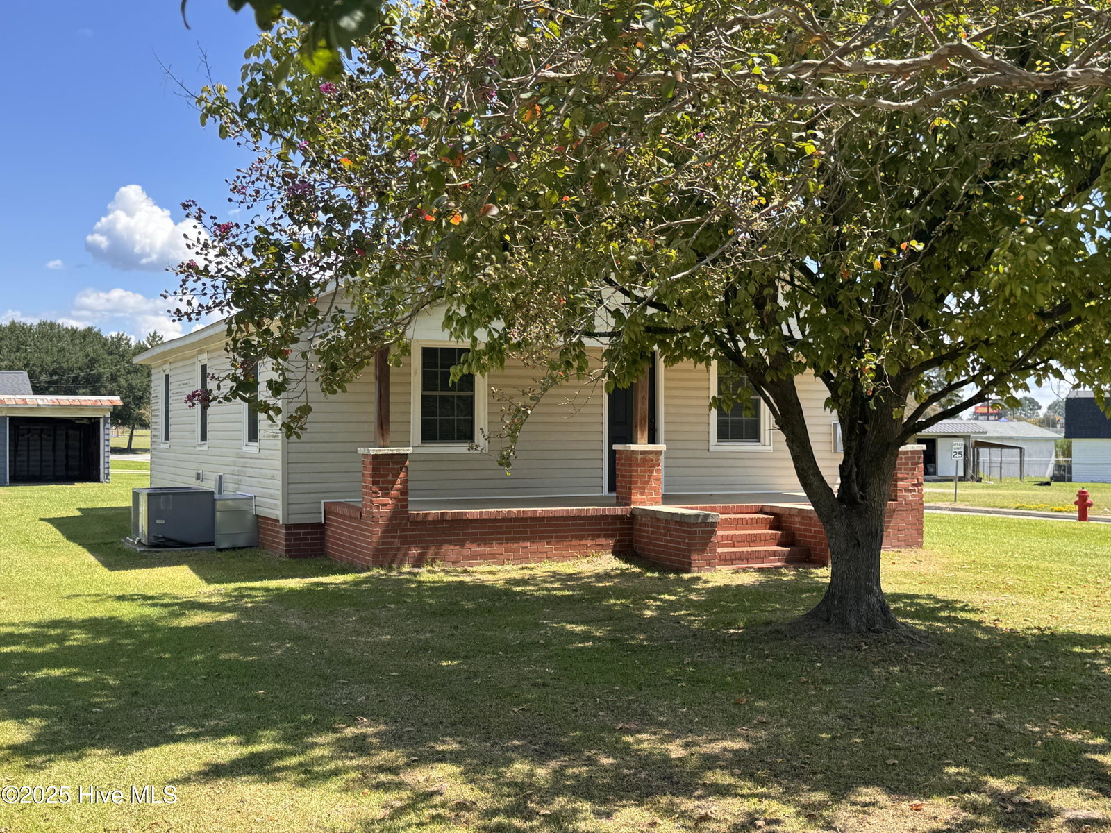 107 S Mccaskey Road, Williamston, NC 27892 — photo 2