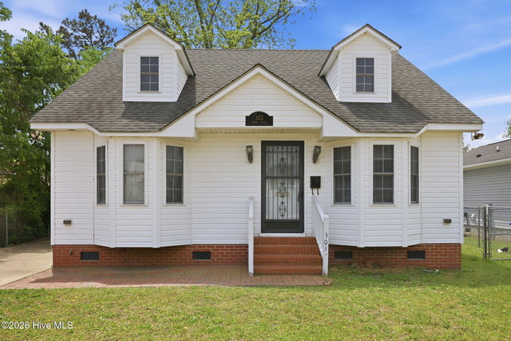303 Dobbs Street, Hertford, NC 27944