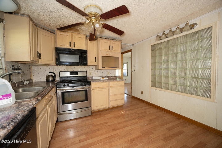 210 Hines Avenue, Elizabeth City, NC 27909 — photo 17