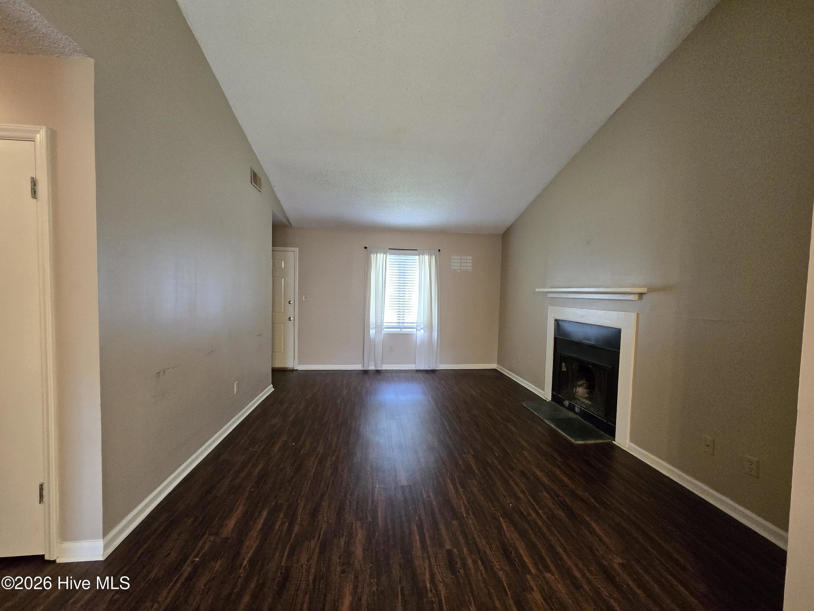 1910 White Hollow Drive, Greenville, NC 27858 — photo 3