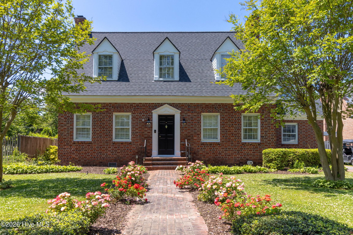 208 S Moseley Street, Edenton, NC 27932