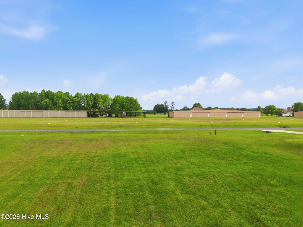 1658 6 Prop Drive, Winterville, NC 28590