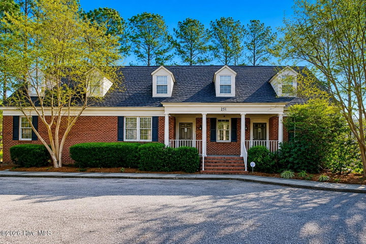 201 N Colony Avenue, Ahoskie, NC 27910