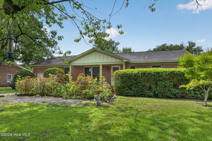 5010 Lord Tennyson Road image