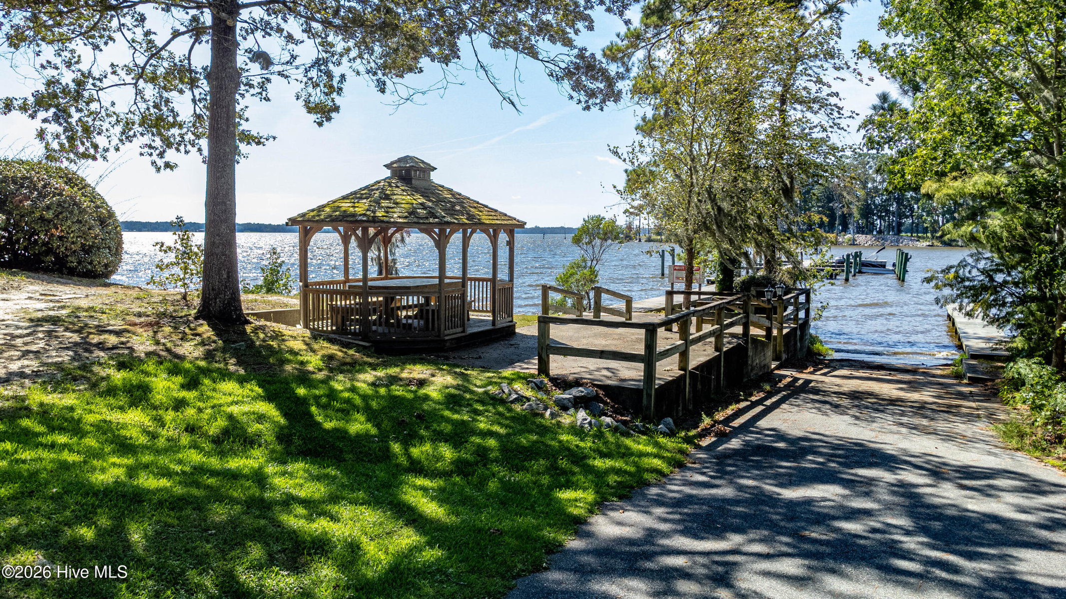 18 Suttons Landing Road, Hertford, NC 27944 — photo 2