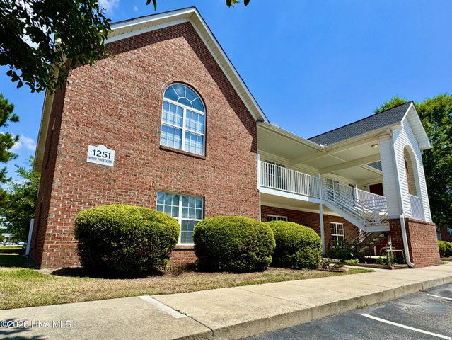 1251 Westpointe Drive 5, Greenville, NC 27834
