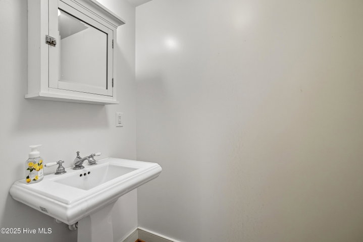 206 W Eden Street, Edenton, NC 27932 — photo 25