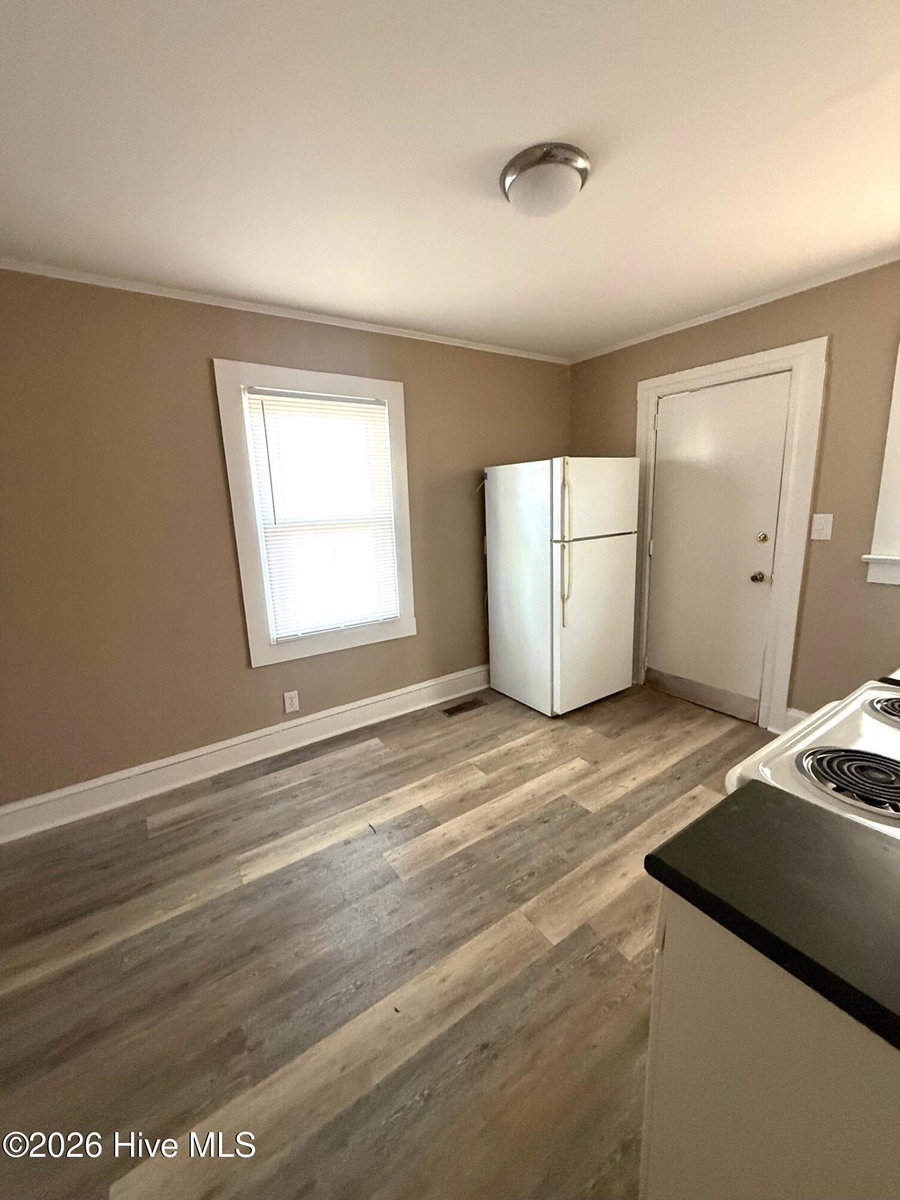 300 Higgs Street Apt B, Greenville, NC 27858 — photo 3