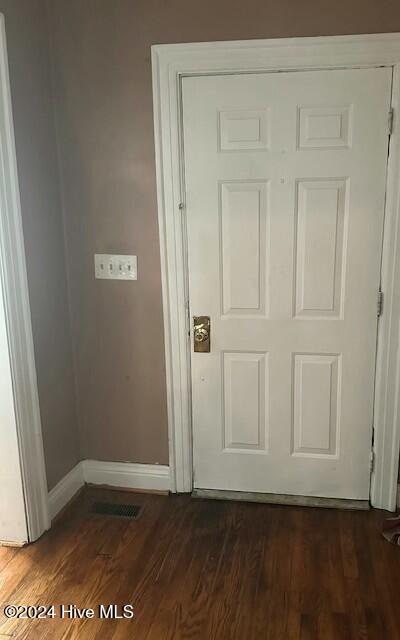 301 W Pittsylvania Street, Halifax, NC 27839 — photo 2