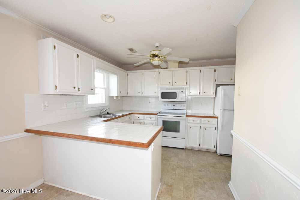 3818 Sterling Pointe Drive J1, Winterville, NC 28590 — photo 5