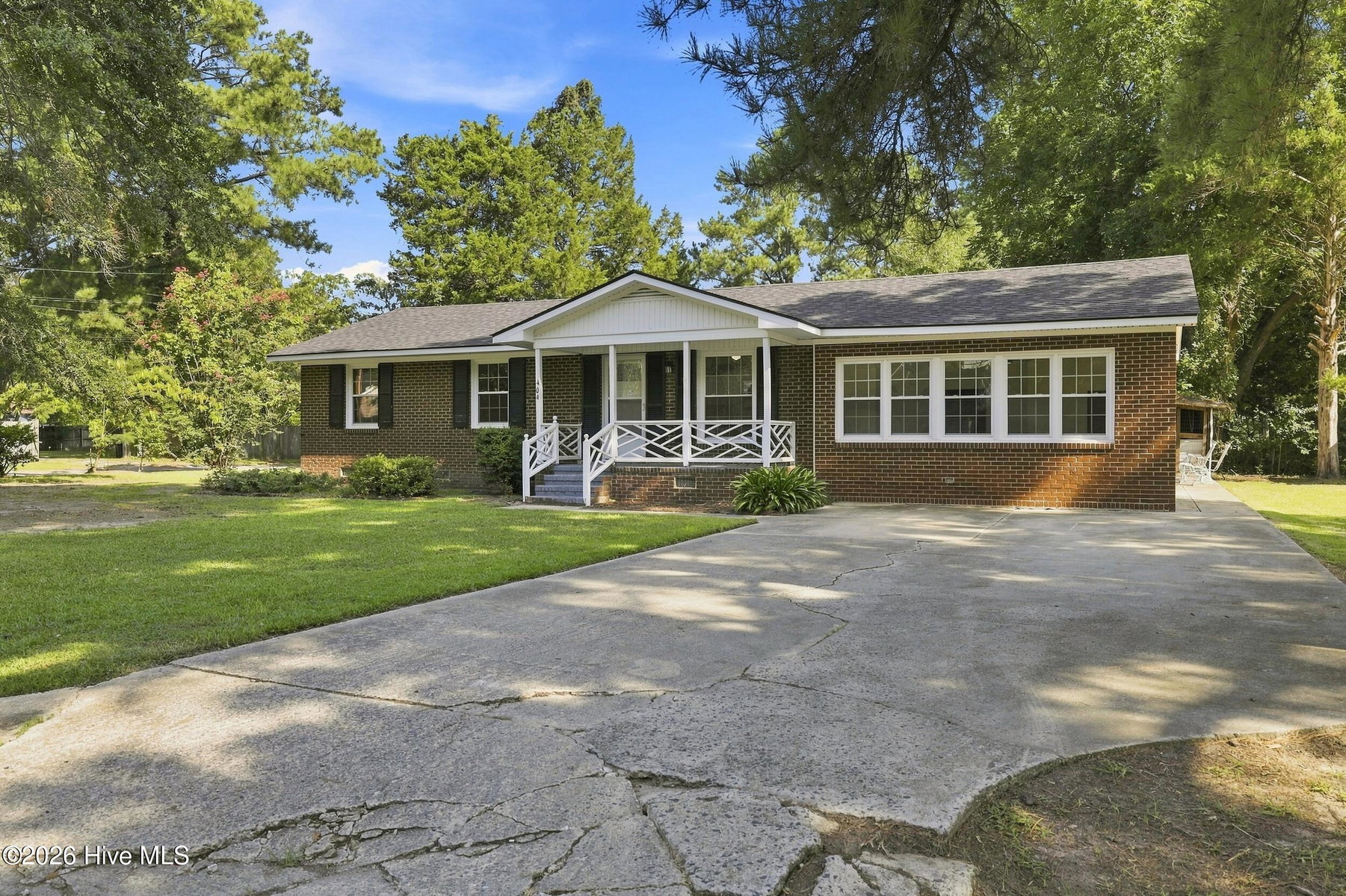 404 W Green Street, Robersonville, NC 27871 — photo 2