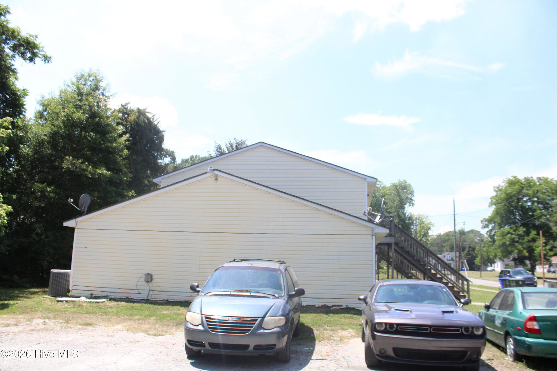 213 W Hayes Street W, Ahoskie, NC 27910 — photo 2