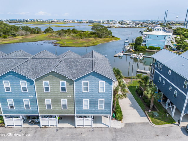 302 Vesta Court image