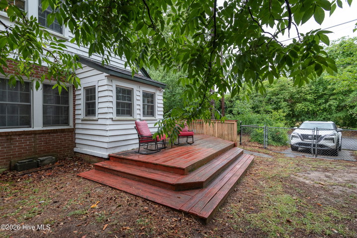 2401 E 4th Street, Greenville, NC 27858 — photo 8