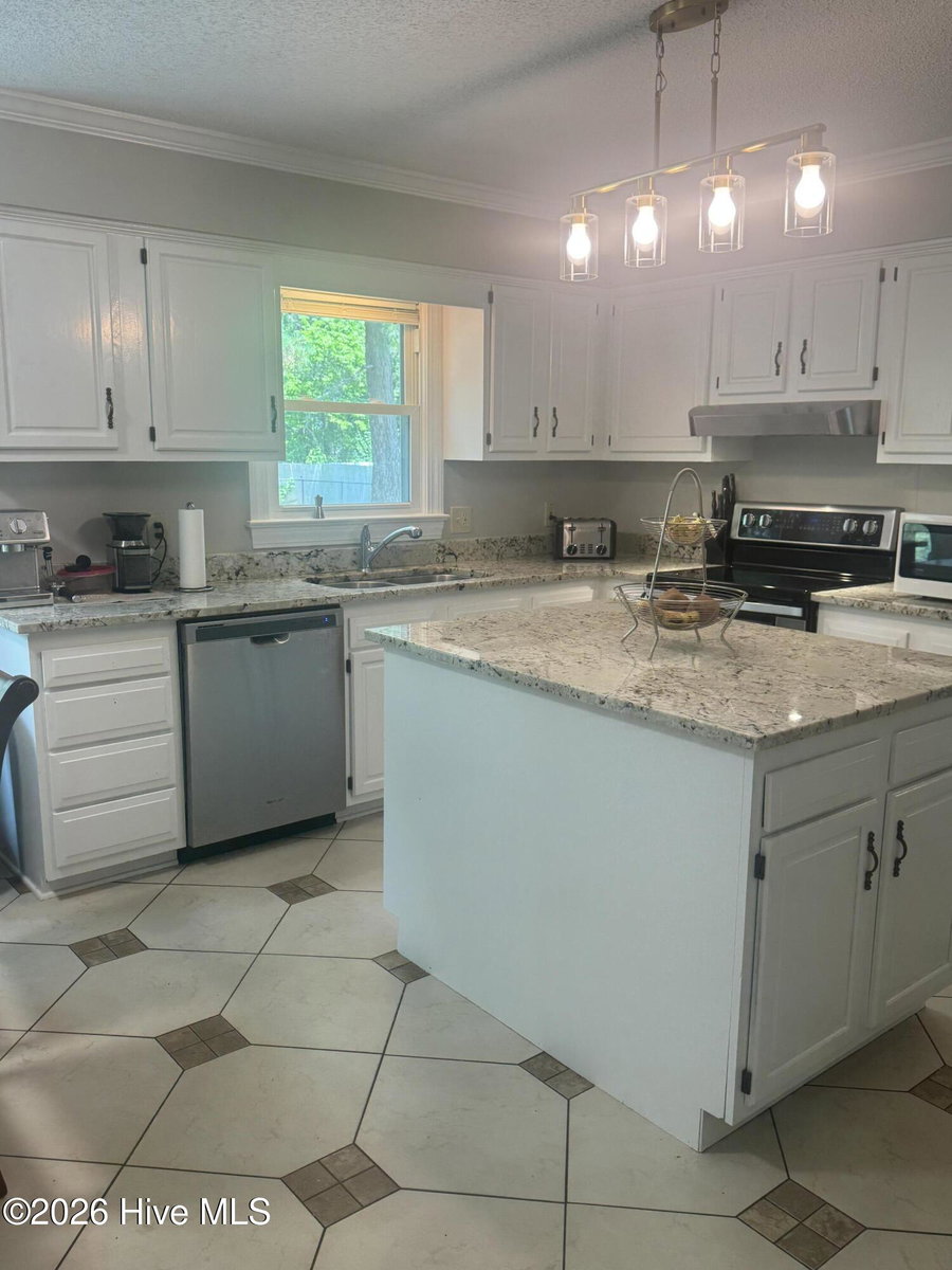 127 Squire Drive, Winterville, NC 28590 — photo 5