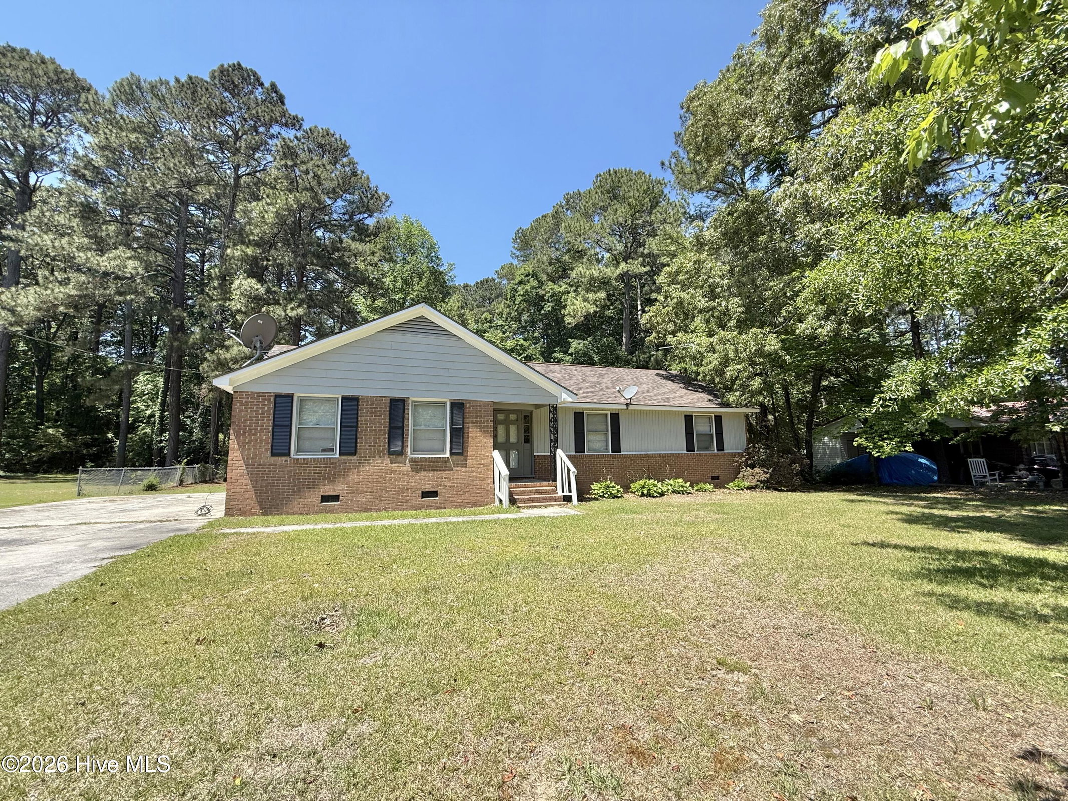 124 Martin Sasser Drive, Rocky Mount, NC 27801 — main photo