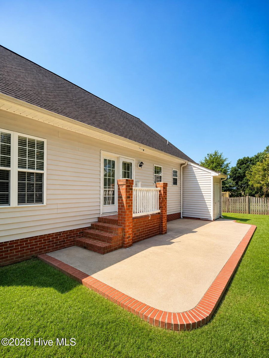 1108 Quarterpath Drive, Winterville, NC 28590 — photo 2