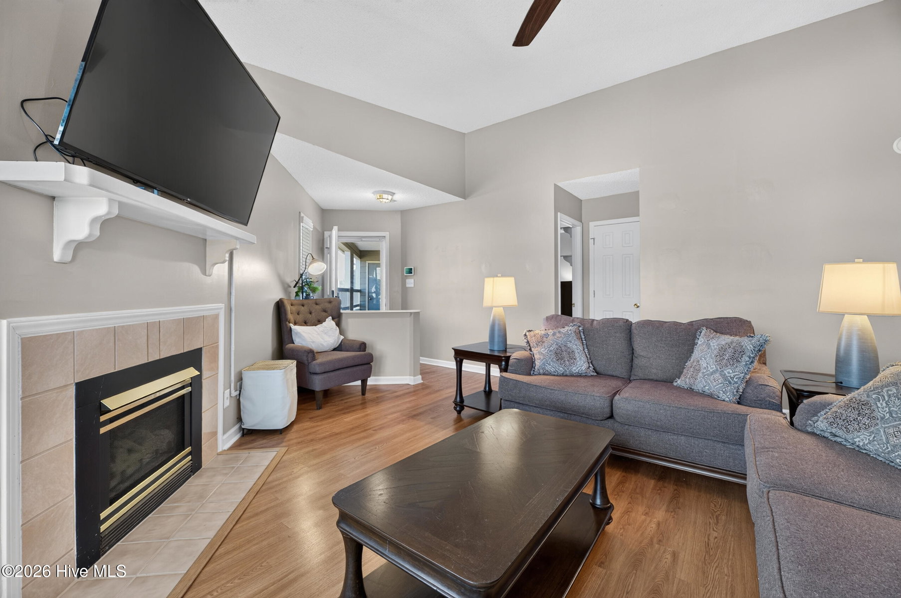 101 Breezewood Drive H, Greenville, NC 27858 — photo 4