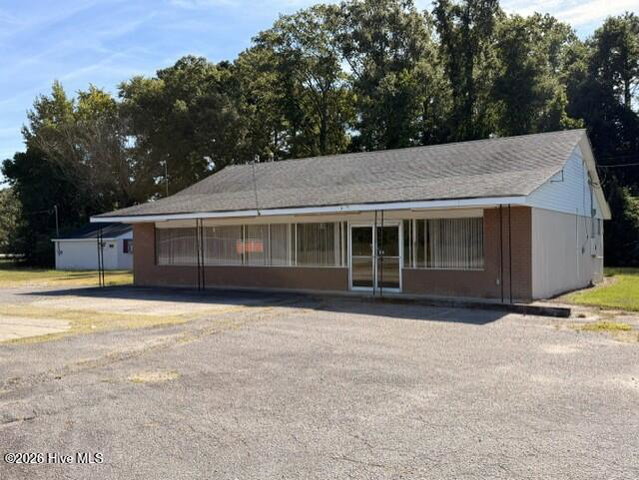 605 S Main Street # B, Winton, NC 27986