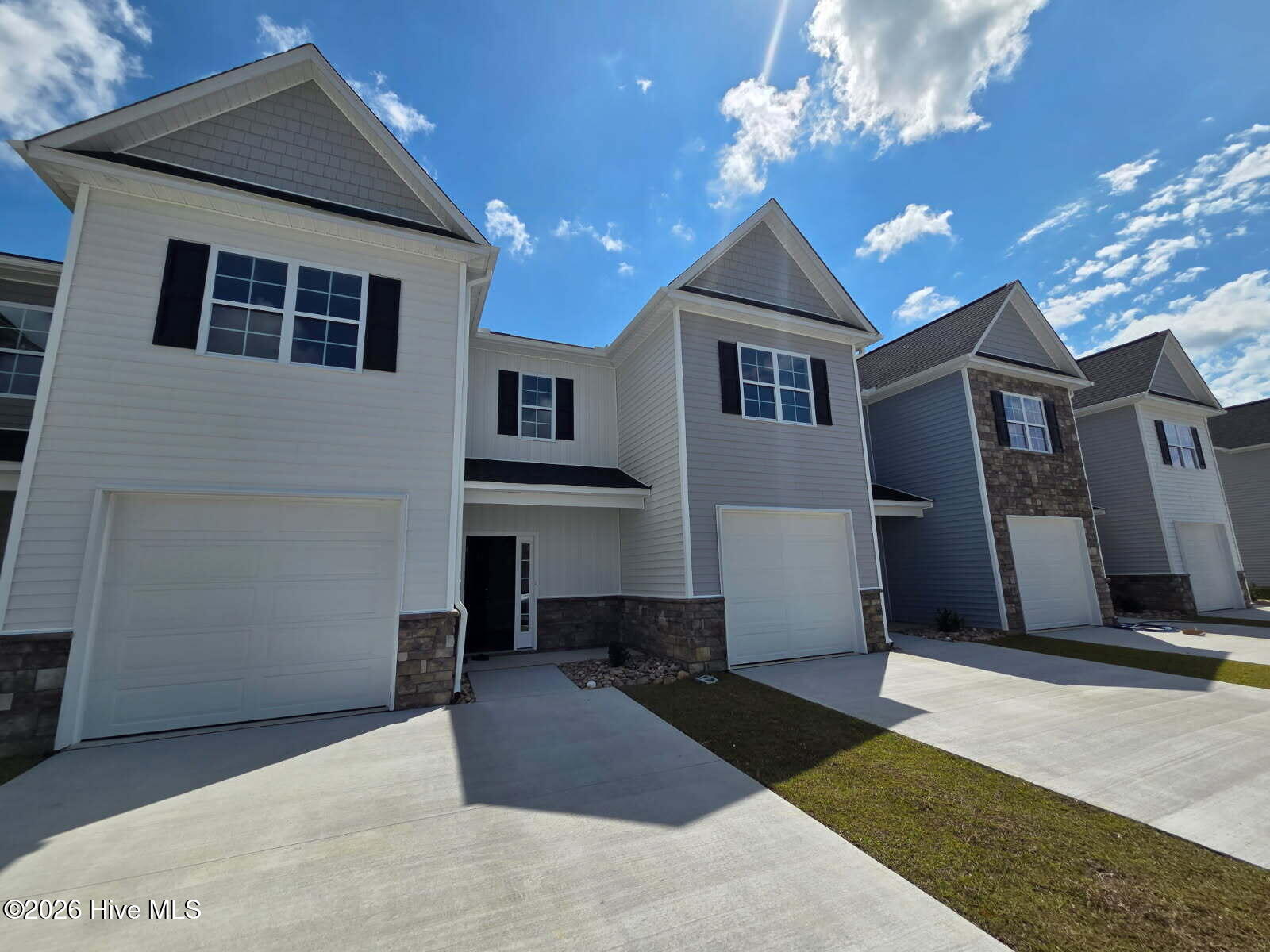 2001 Newbury Way D, Greenville, NC 27834 — photo 2