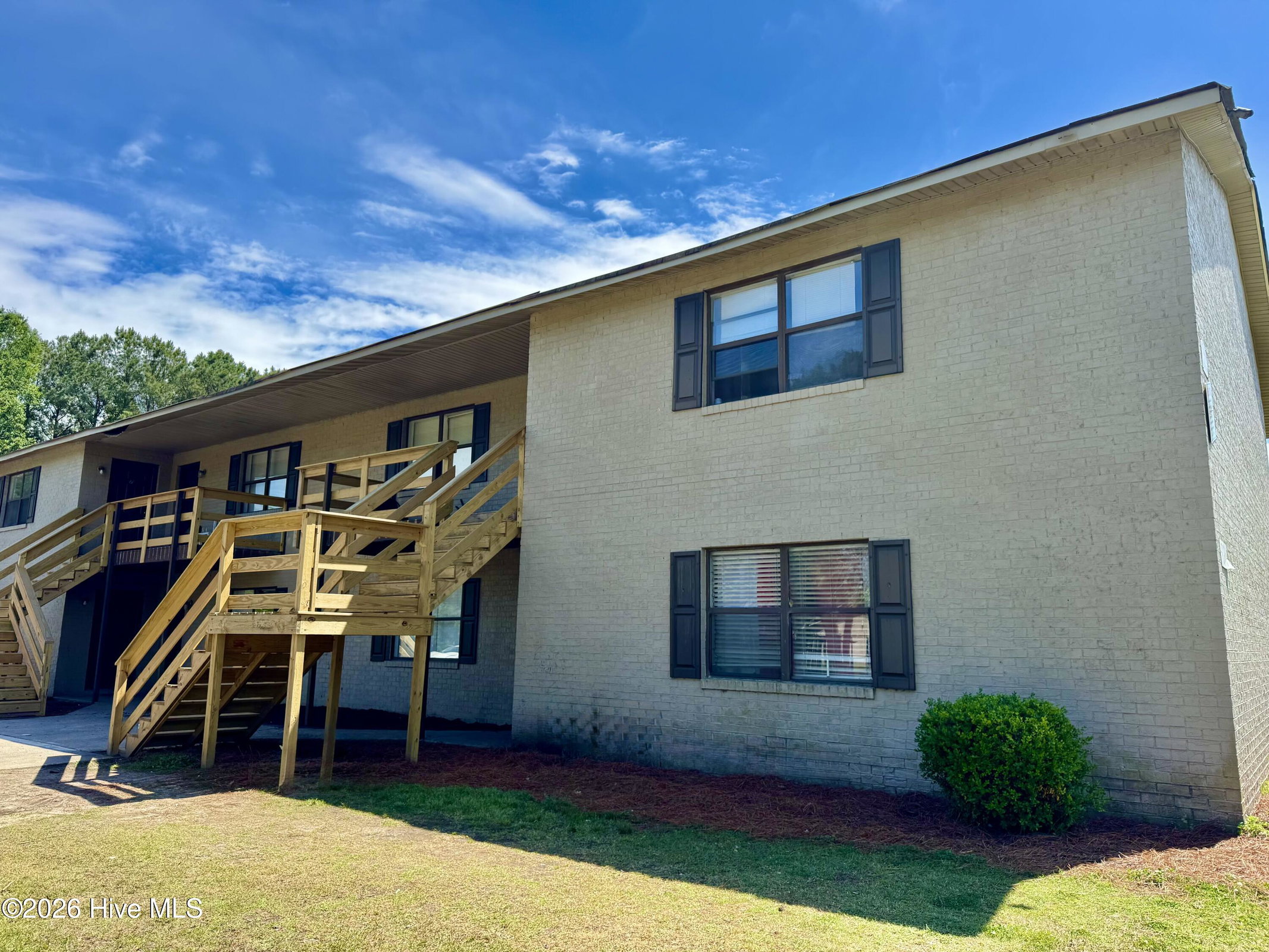 3209 Summer Place 5, Greenville, NC 27834 — main photo