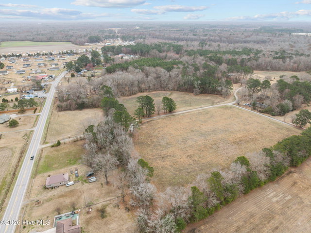 679 V A Merritt Lane, Grimesland, NC 27837 — photo 10
