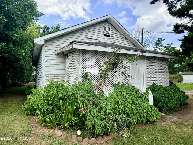 117 E Church Street, Bethel, NC 27812 — photo 1