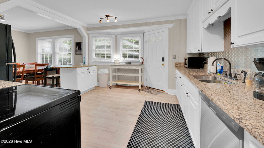 1902 Sherwood Drive, Greenville, NC 27858 — photo 18