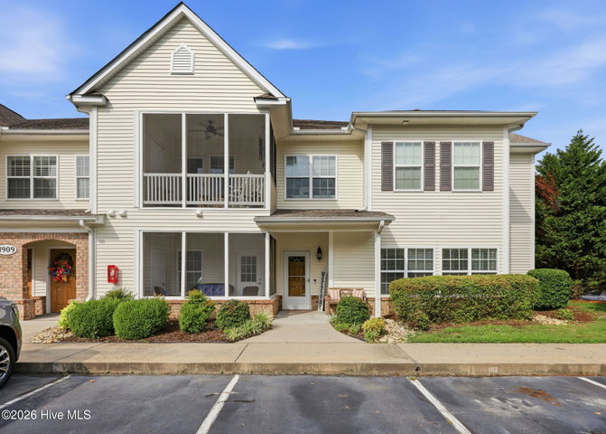 1909 Covengton Way 102, Greenville, NC 27858 — photo 2