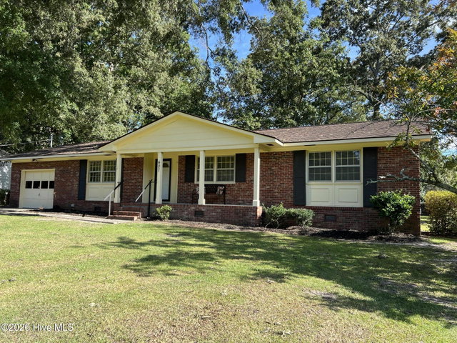 407 W Northern Boulevard, Tarboro, NC 27886