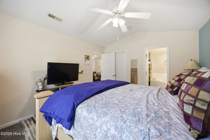 2223 Locksley Woods Drive G, Greenville, NC 27858 — photo 13