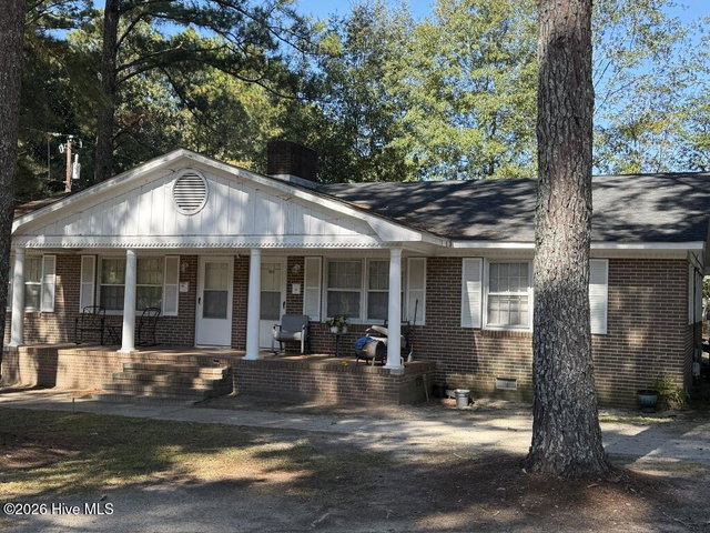 1014 W Main Street, Williamston, NC 27892