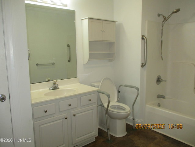 726 E Main Street, Winterville, NC 28590 — photo 13
