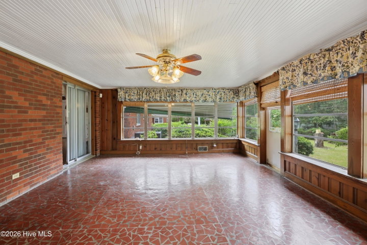 1423 Greenville Boulevard SE, Greenville, NC 27858 — photo 24