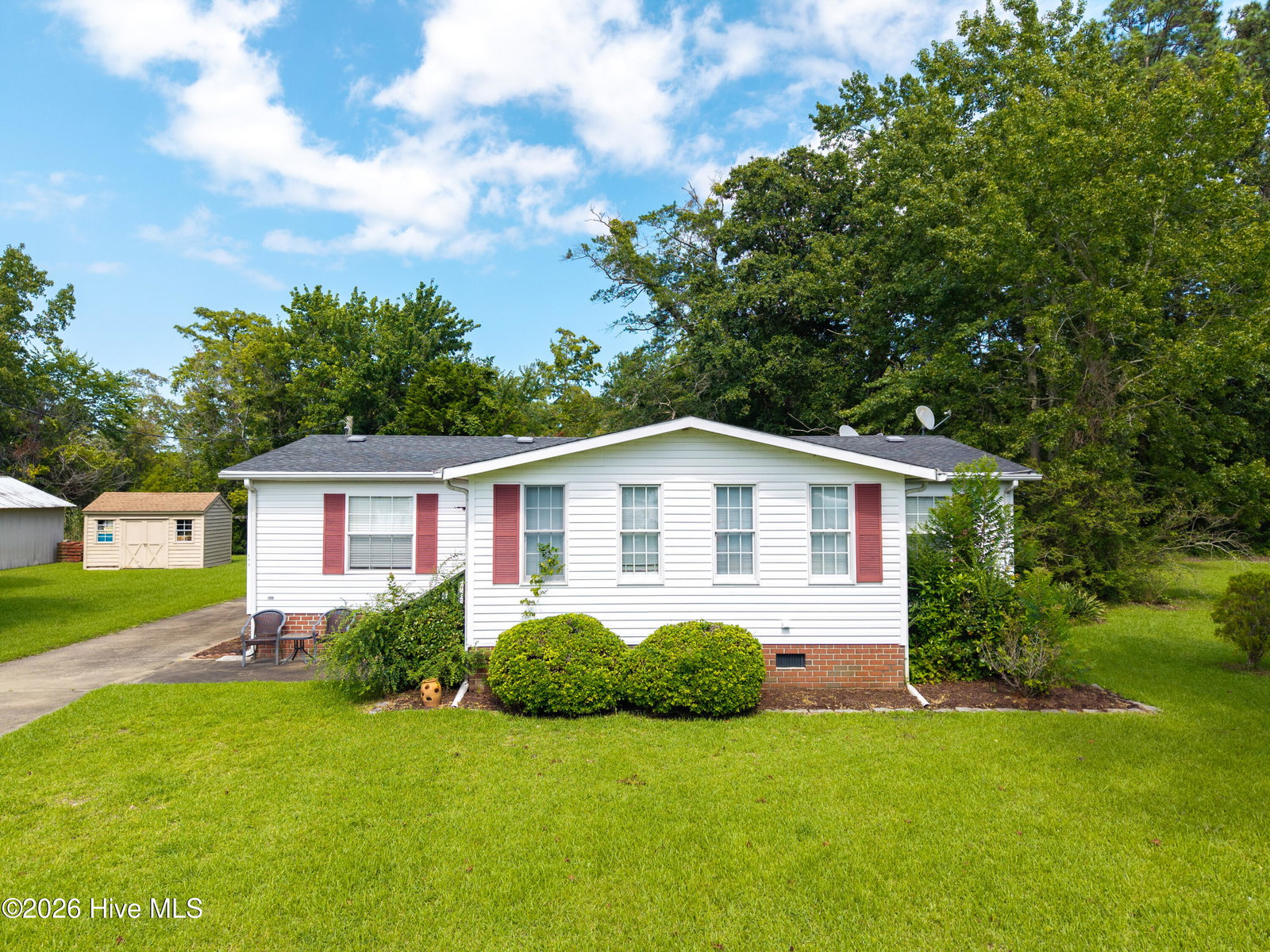 105 Avery Drive, Shiloh, NC 27974 — photo 2