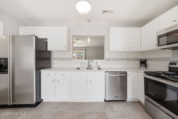 1525 Pine Brook Court B, Greenville, NC 27858 — photo 16