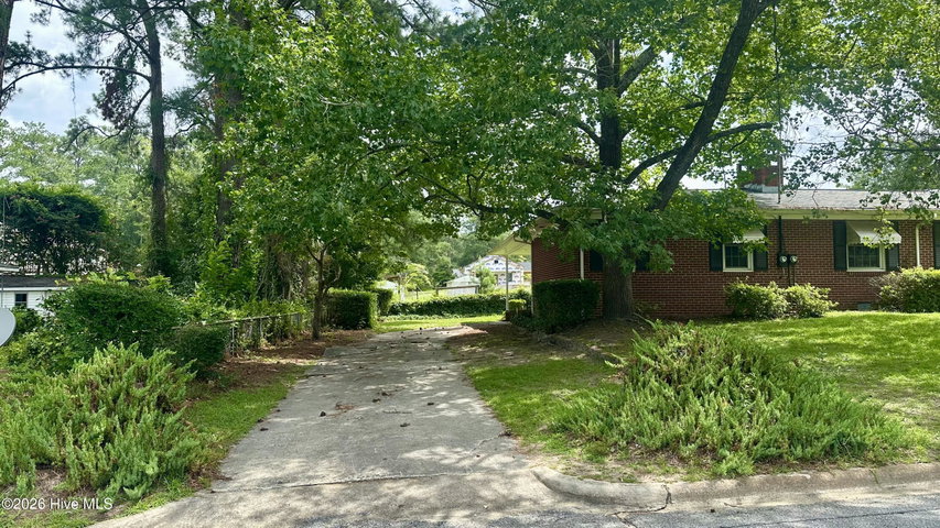 101 E Vance Street, Williamston, NC 27892 — photo 2