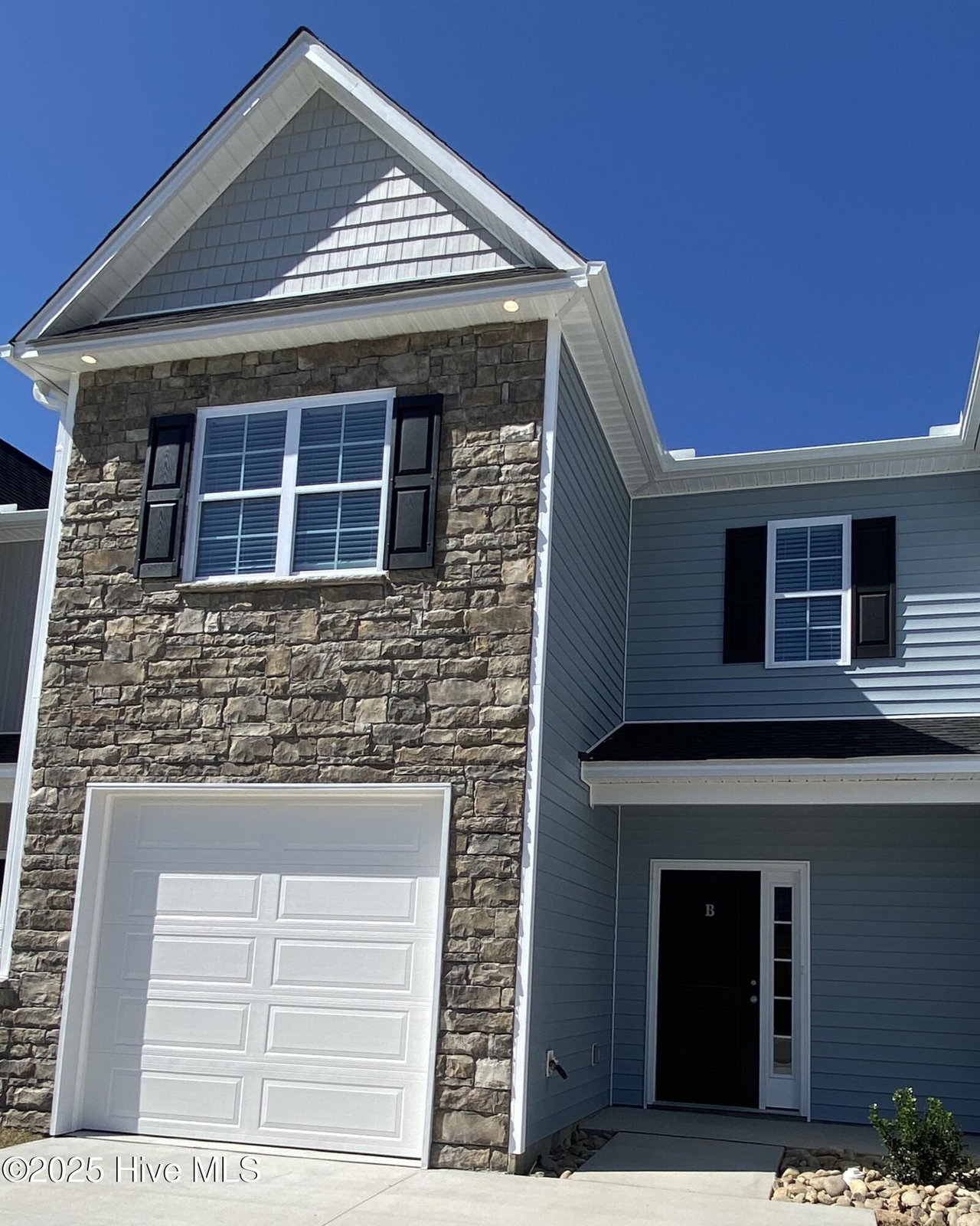 1404 B Hartley, Greenville, NC 27834 — main photo