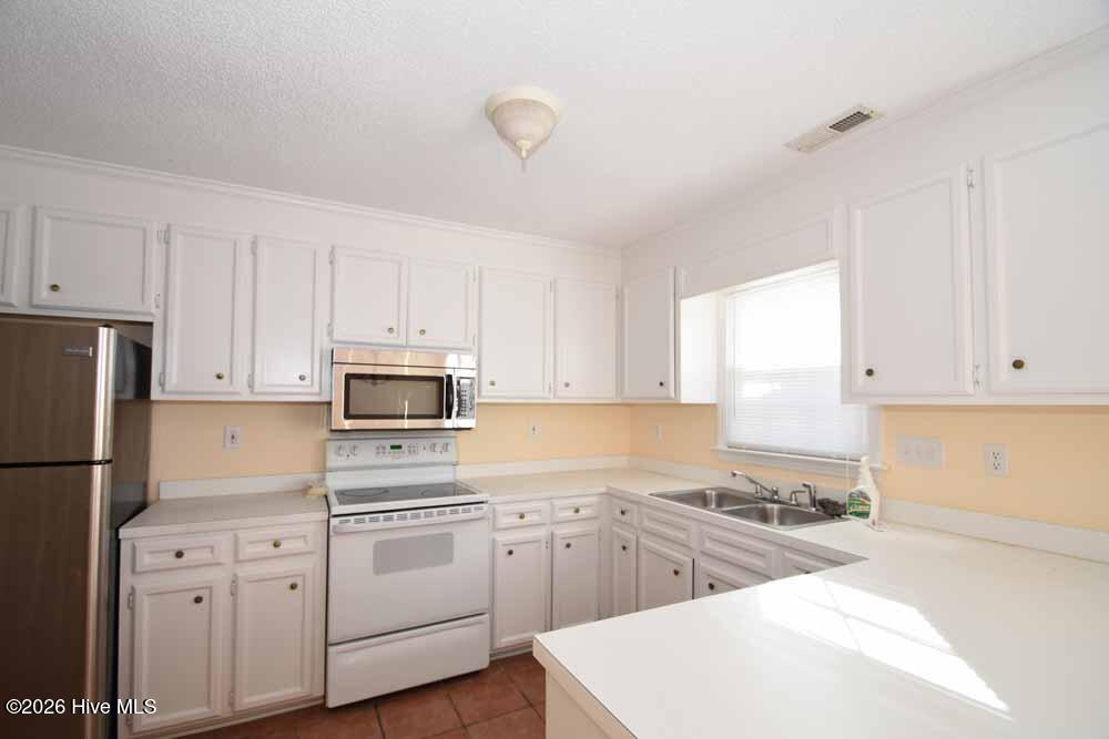 3828 Sterling Pointe Drive O5, Winterville, NC 28590 — photo 5