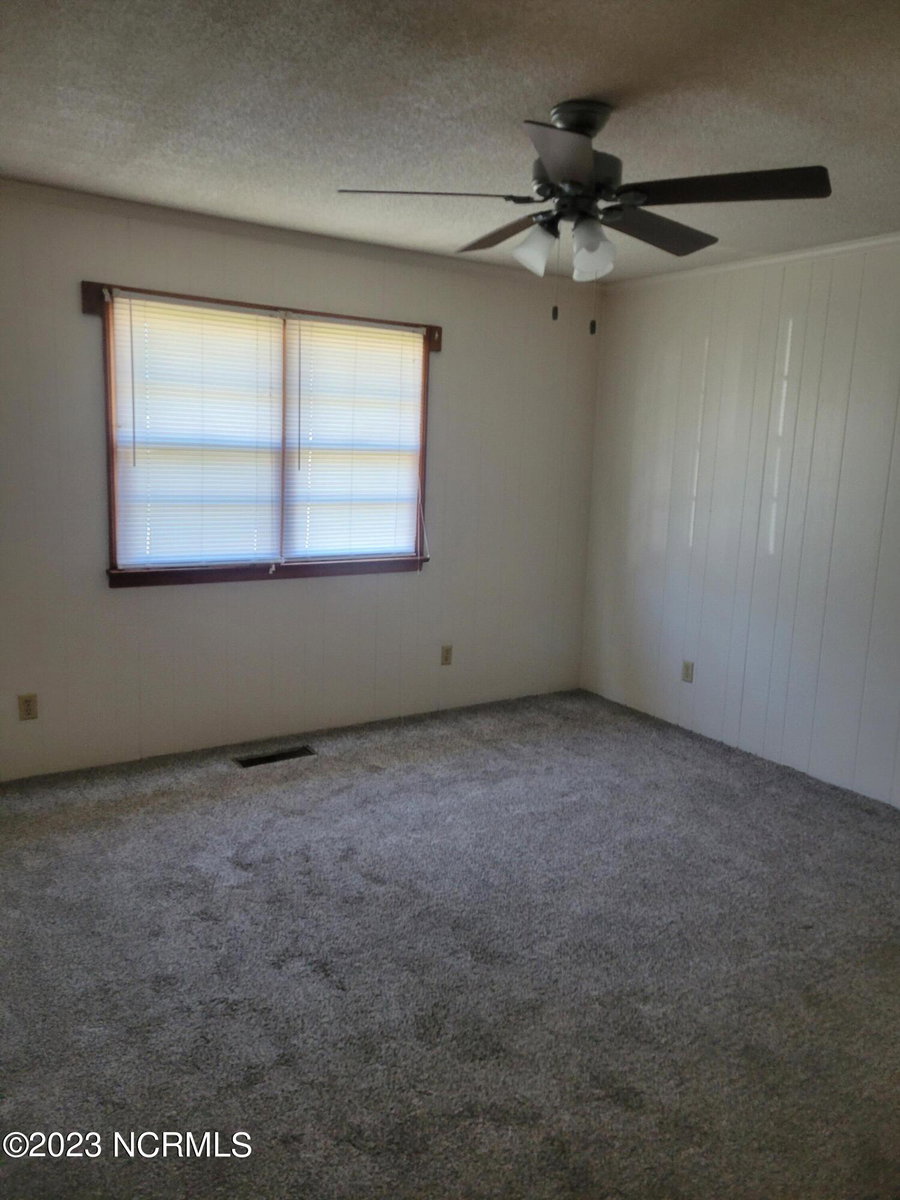 1313 Lincoln Street B, Elizabeth City, NC 27909 — photo 4