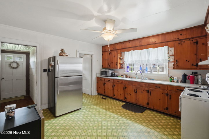806 Maple Street, Elizabeth City, NC 27909 — photo 13