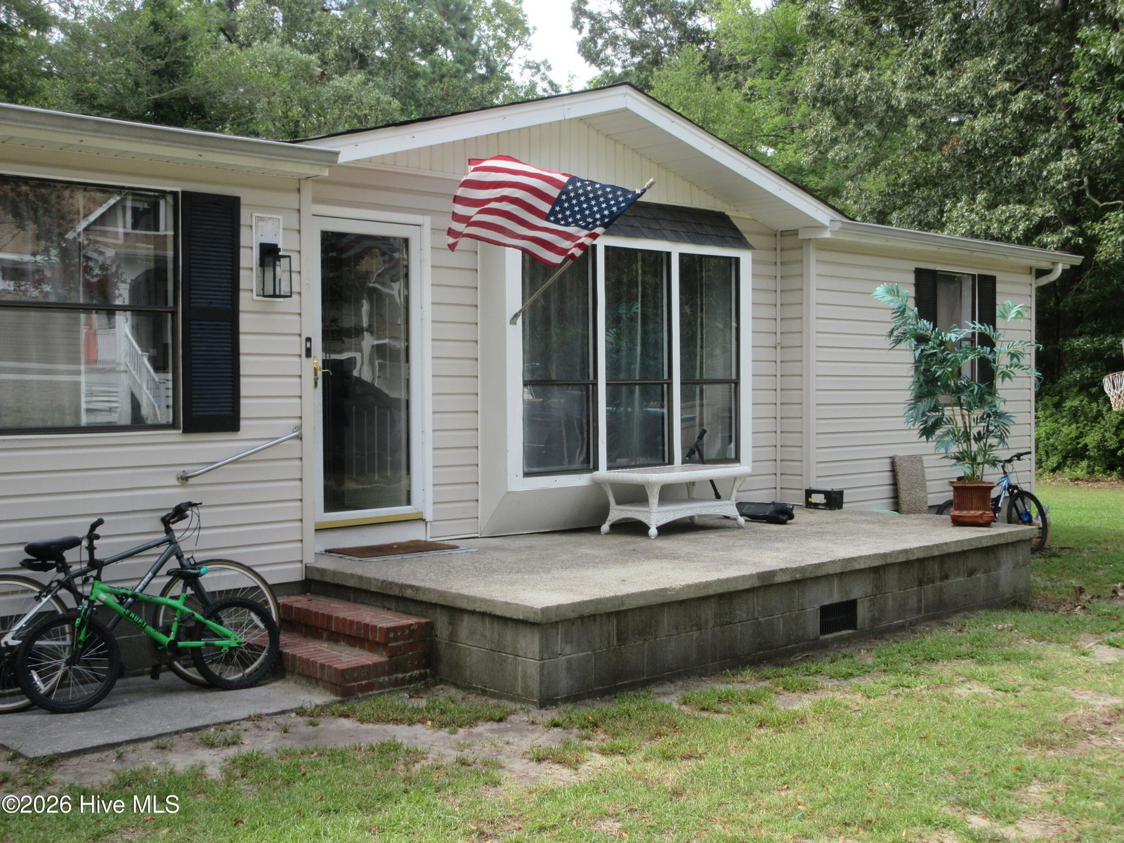 113 Briggs Street, Jarvisburg, NC 27947 — photo 2