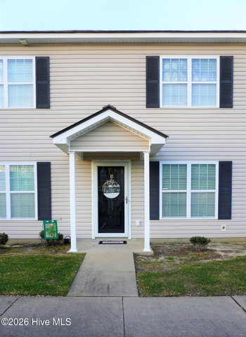 100 Chandler Drive B, Greenville, NC 27834